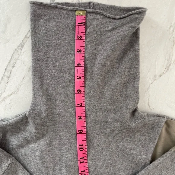 FABIANA FILIPPI Gray & Cream Turtleneck Sweater, Size Small/42 IT - Picture 12 of 15